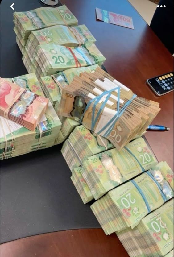 100's usa dollar notes (copy) 100's usa dollar notes (copy)